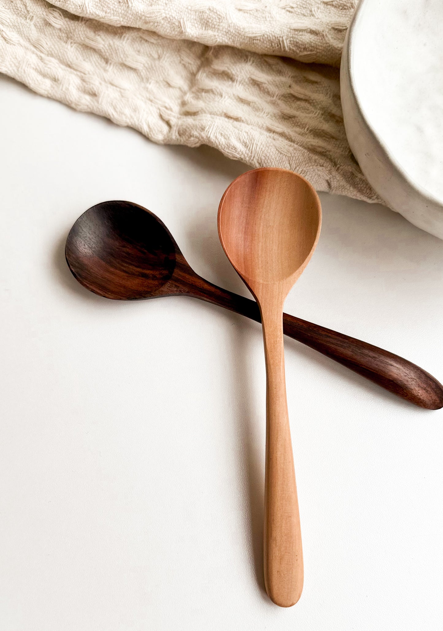 wooden spoons // 2 colours