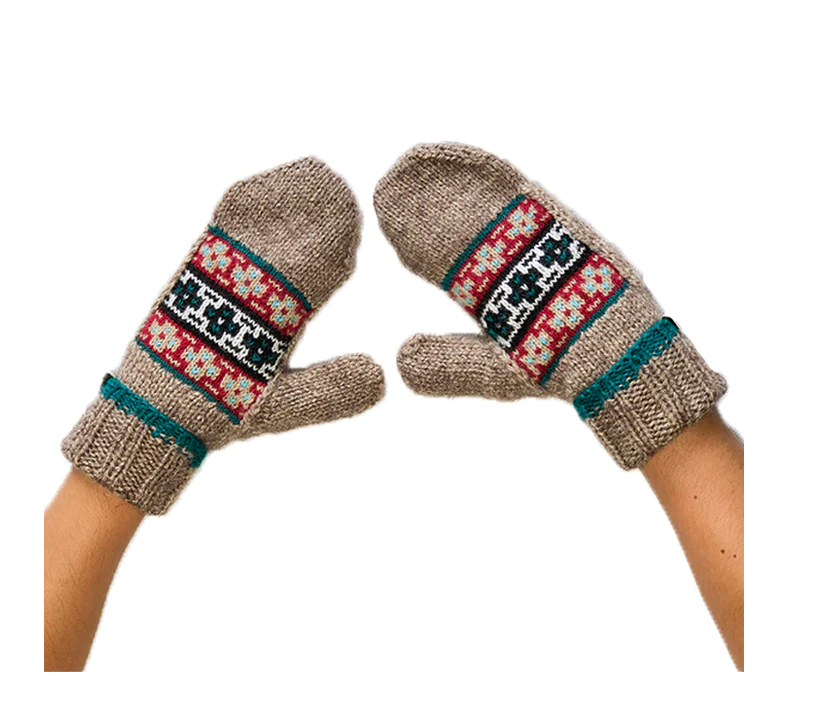 hand knit mittens // 3 colours