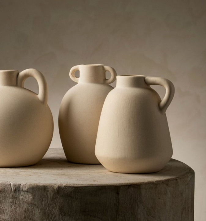 Adana stoneware vase